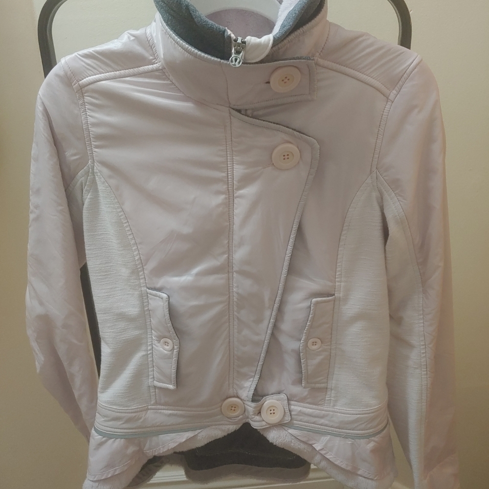 Lululemmon Pedal Power Blush Gray Fleece Jacket size 6. NWOT. - Picture 16 of 16